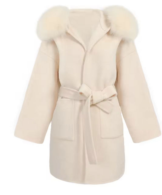 LUNA – Timeless Cashmere And Fur Coat!